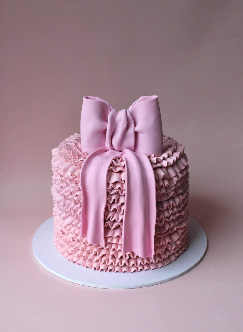 Ruffles & A Bow – Sweet Street Cakery